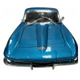 1:18 blue 1965 Chevrolet Corvette by Maisto