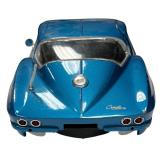1:18 blue 1965 Chevrolet Corvette by Maisto