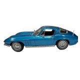1:18 blue 1965 Chevrolet Corvette by Maisto