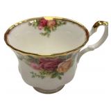 Royal Albert Old Country Roses 8 Piece Tea Sea