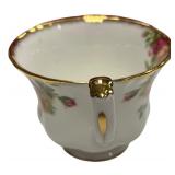 Royal Albert Old Country Roses 8 Piece Tea Sea