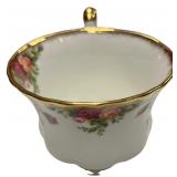 Royal Albert Old Country Roses 8 Piece Tea Sea