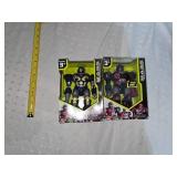 2 robot figures