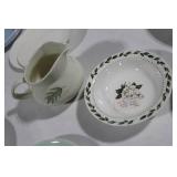 Collection of 13 Vintage and Depression Glassware Pieces