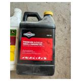 2 Quarts John Deere Hy-Gard Oil & 48oz Briggs & Stratton 4-Cycle Oil