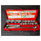 Socket Wrench Set with Reversible Ratchet and Metal Case - complete contents unverified