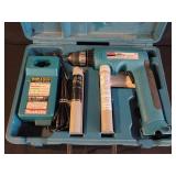 Makita 6095D Cordless 3/8" Drill Set with Battery and Charger in Case