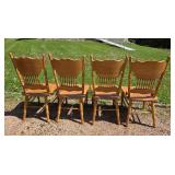 Expandable Oak Dining Table with 4 Matching Chairs