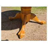 Expandable Oak Dining Table with 4 Matching Chairs