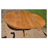 Expandable Oak Dining Table with 4 Matching Chairs