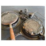 Alfred Andresen & Co Krumkake, Wagner Ware Sidney 828 Patented Feb 22, 1910