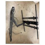 TV Wall Mount with Adjustable Bracket with Sony Battery power supply