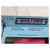 ERTL 1905 Ford Delivery Car Bank Die-Cast  1/25 scale