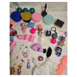 L.O.L. Surprise Deluxe Present Surprise Set with Dolls and Accessories
