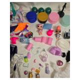L.O.L. Surprise Deluxe Present Surprise Set with Dolls and Accessories