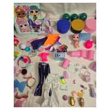 L.O.L. Surprise Deluxe Present Surprise Set with Dolls and Accessories