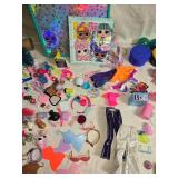 L.O.L. Surprise Deluxe Present Surprise Set with Dolls and Accessories