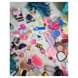 L.O.L. Surprise Deluxe Present Surprise Set with Dolls and Accessories