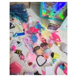 L.O.L. Surprise Deluxe Present Surprise Set with Dolls and Accessories