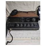 Cobra Model 139 CB/AM Radio Transceiver with Workhorse Three-Light & Manual