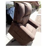 SLUMBERLAND - Super Sagless Corp. Mechanism - Brown Electric Lift Recliner - Very Good Condition