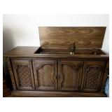 1978 MAGNAVOX AM/FM, Record Player, Cassette Eight Adaptor, Stereo Console Table ***Works Great!***