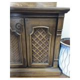 1978 MAGNAVOX AM/FM, Record Player, Cassette Eight Adaptor, Stereo Console Table ***Works Great!***