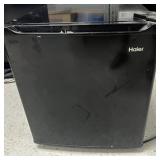 HAIDER Mini Fridge Model No. QHE02GGMBBB -Working