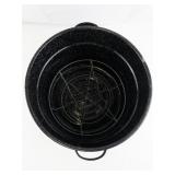 1978 Vintage 21 Quart Canner with 7 Quart Jar Rack