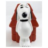 1969 Vintage Avon Snoop Dog House Non Tear Shampoo Figure in Original Box