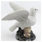 Vintage 5 1/2" Porcelain White Dove Figurine