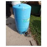 Pressure tank - blue