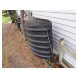 Fish house sled - Black plastic