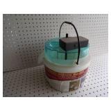 Dry Hands Minnow Bucket