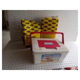 Bait box with bedding