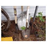 4 Shovels and Chisel