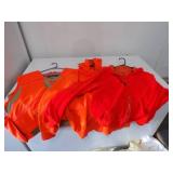Orange Hunting Gear-2x vest, 2 unknown sized zips