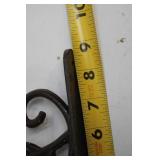 Decorative Iron Corner Wall Brackets with Bird Design