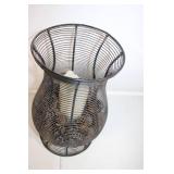 Decorative Metal Wire Candle Holder with Pine Cones