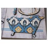 Vintage-Style Wooden 