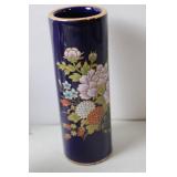 Decorative Set: Porcelain Vases, White Lanterns, and 