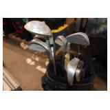 Complete Set of Dynacraft Golf Clubs with Bag