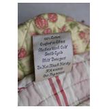 Set of 2 Decorative Throw Pillows and Floral Quilt