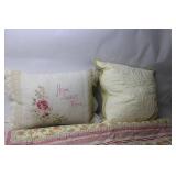 Set of 2 Decorative Throw Pillows and Floral Quilt