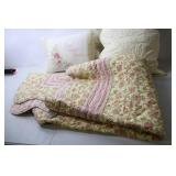 Set of 2 Decorative Throw Pillows and Floral Quilt