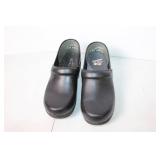 Dansko XP 2.0 Black Leather Clogs Size 38