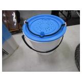 Bait Buckets & Fish Cage