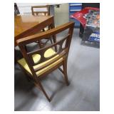 Dining Room Table & Chairs