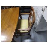 Dining Room Table & Chairs