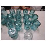 (14) Pint & (5) Quart Vintage Jars
